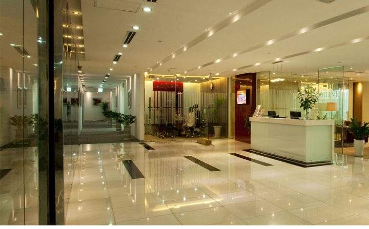Charmvit Tower Lobby