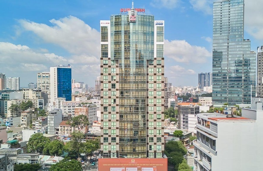 Sunwah Tower Sunwah Tower